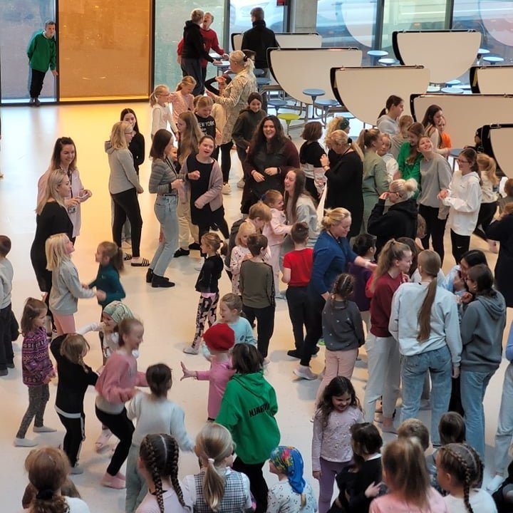 244579639_584028683029469_6774871803224841711_n