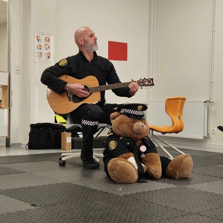 458733359_881250263593938_1450102742995267991_n