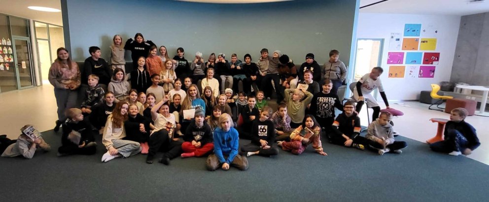 Nemendur Stapaskóla söfnuðu fyrir Unicef á aðventunni