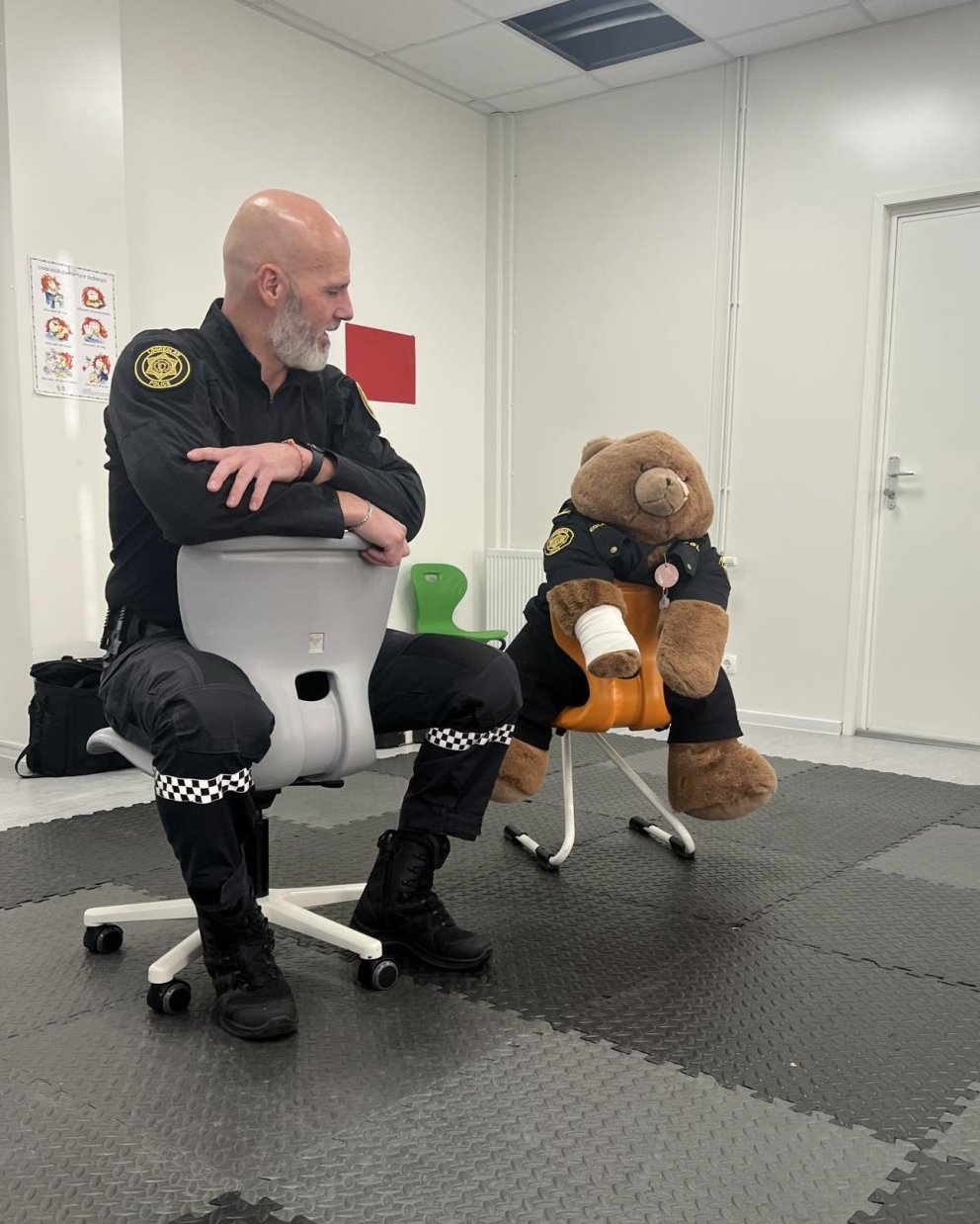 Lúlli löggubangsi í heimsókn