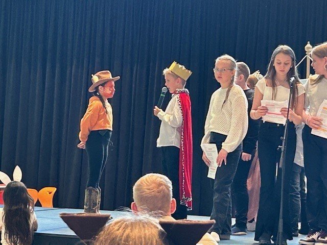 Árshátíð haldin hátíðlega