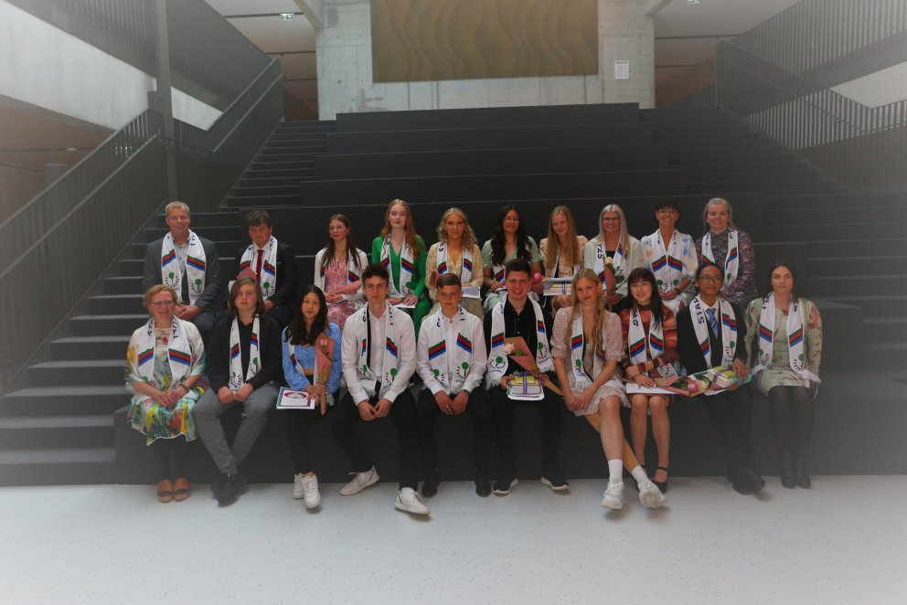 Skólaslit haldin hátíðleg á sal skólans!