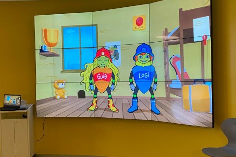 Elstu nemendur leikskólastigs fengu heimsókn frá Bunavörnum Suðurnesja í síðustu viku.