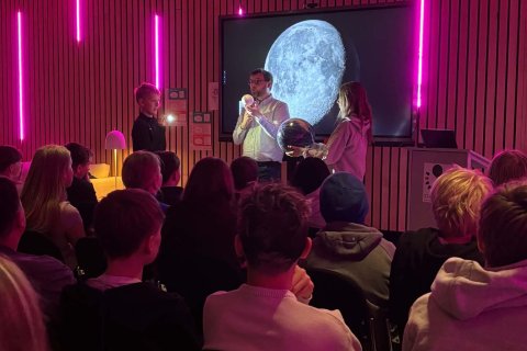 Stjörnu-Sævar heimsótti Stapaskóla