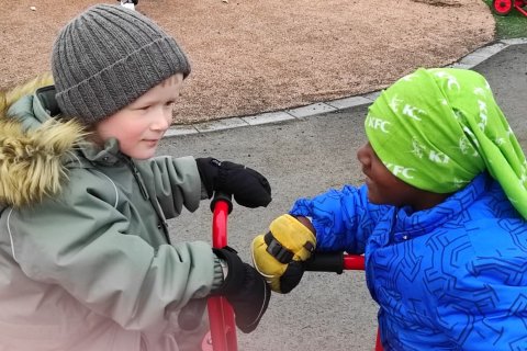 Vinavika og listahátíð barna á Álfasteini