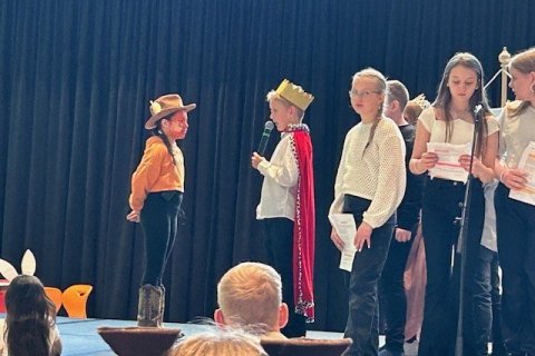 Árshátíð haldin hátíðlega