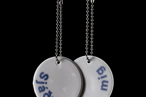 Endurskinsmerki – gjöf frá Slysavarnadeildinni Dagbjörg