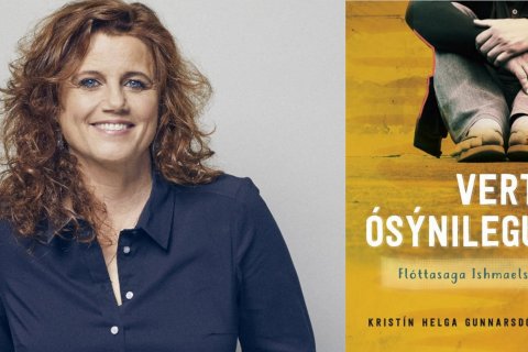 Kristín Helga spjallar við nemendur í 9.bekk